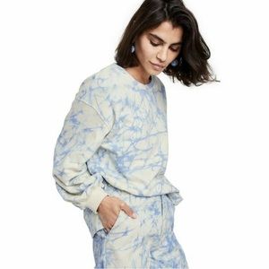 Blue tie dye sweatshirt